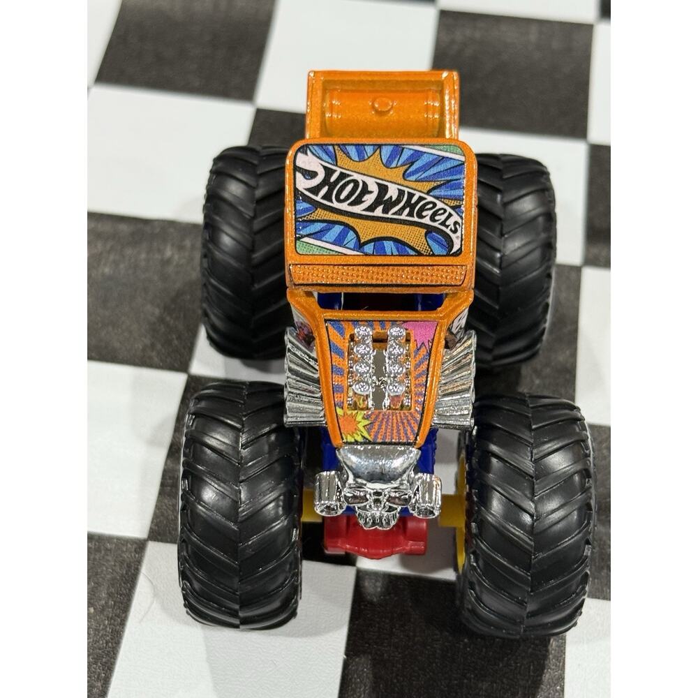 Hot Wheels Monster Trucks BONE SHAKER 1:64 Comic Book Crashers 2022 Loose - Picture 4 of 6
